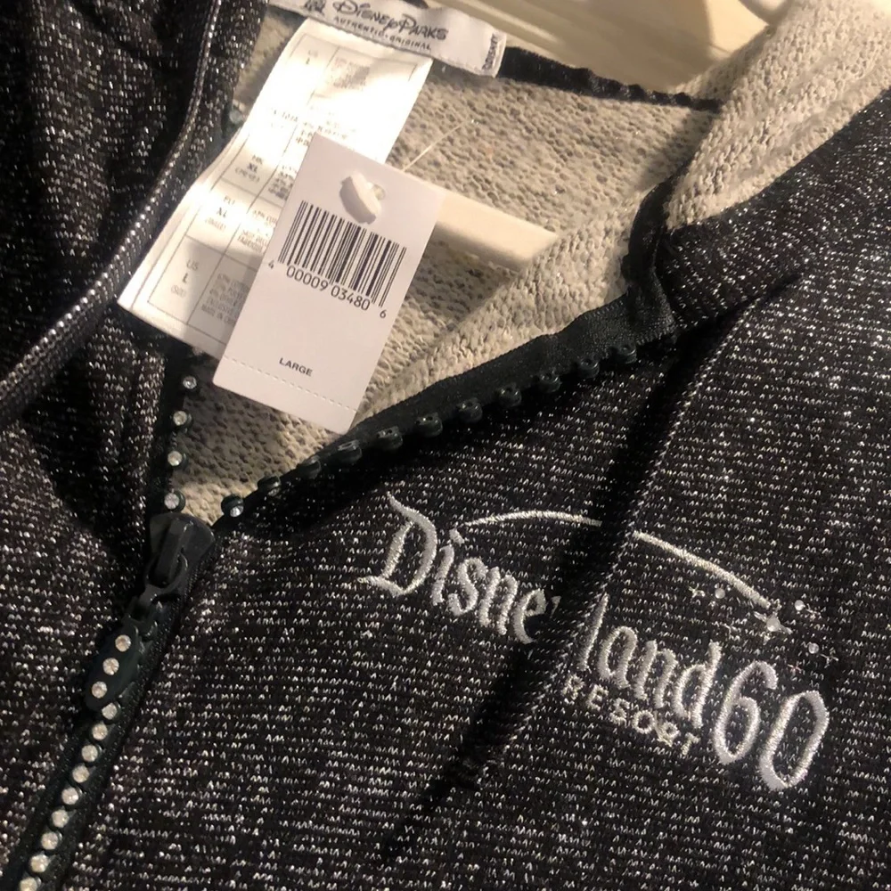 Disney Collection collectors item - Picture 2 of 4